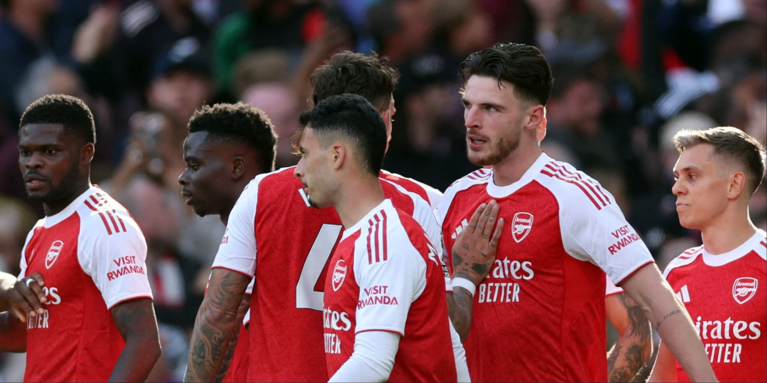 Các cầu thủ trụ cột của Arsenal gồm Martinelli, Saka và Rice trên sân tập