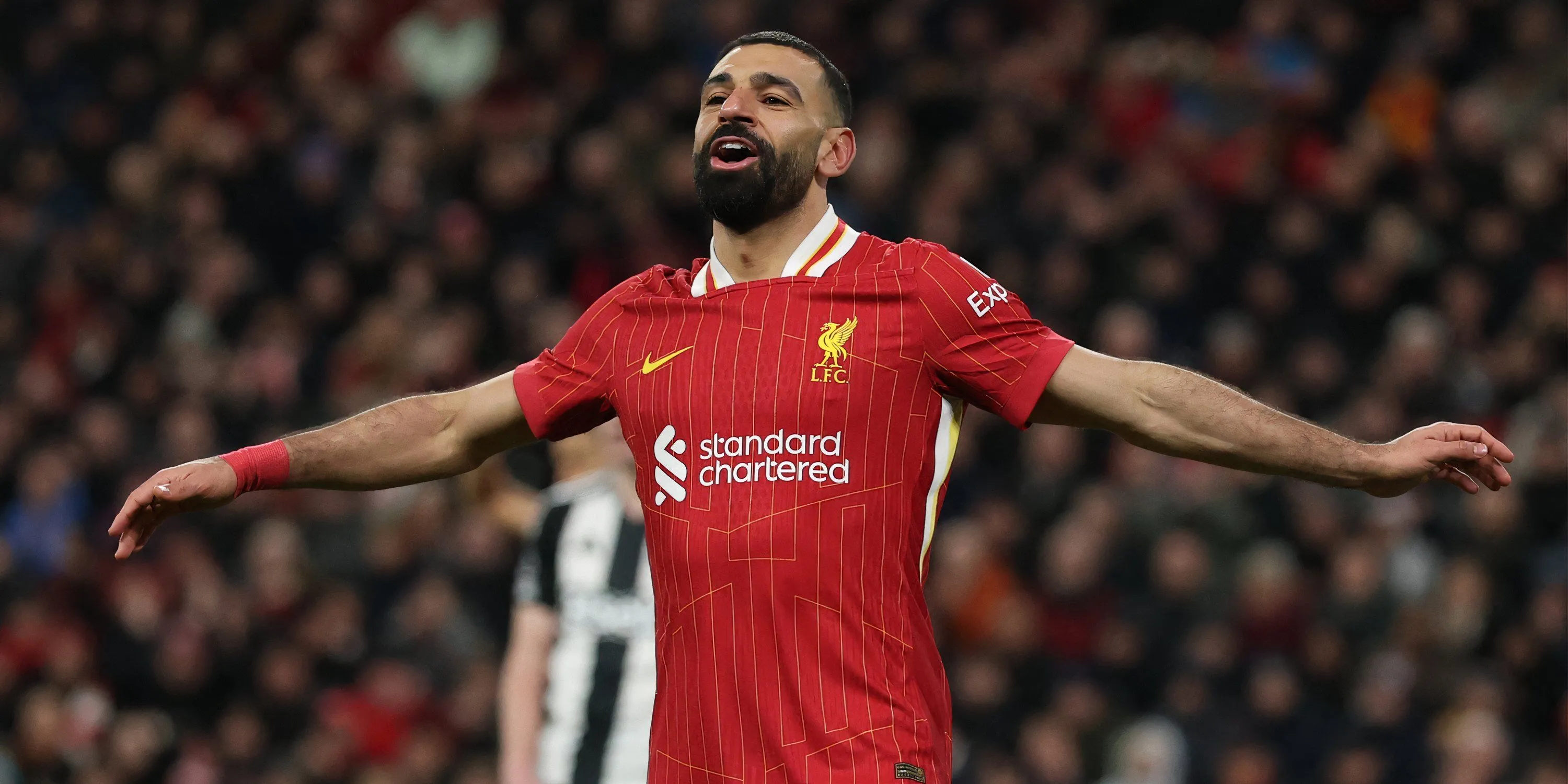 Mohamed Salah ăn mừng bàn thắng cho Liverpool tại Premier League