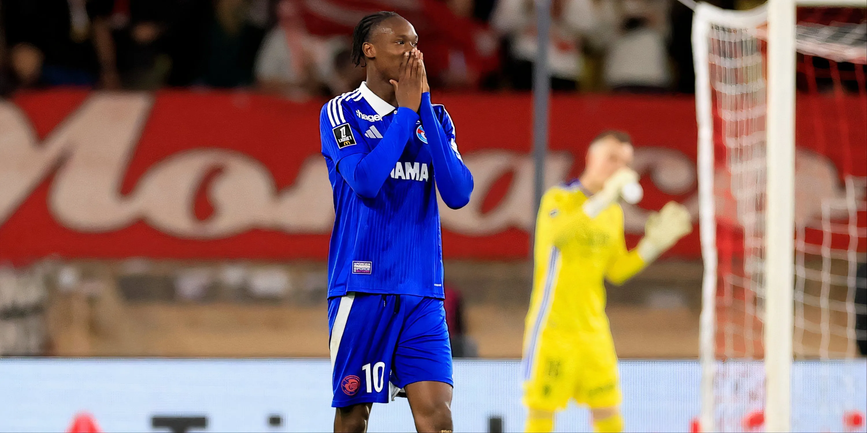 Tiền đạo Emanuel Emegha trong màu áo Strasbourg, ứng viên cho vị trí tiền đạo West Ham
