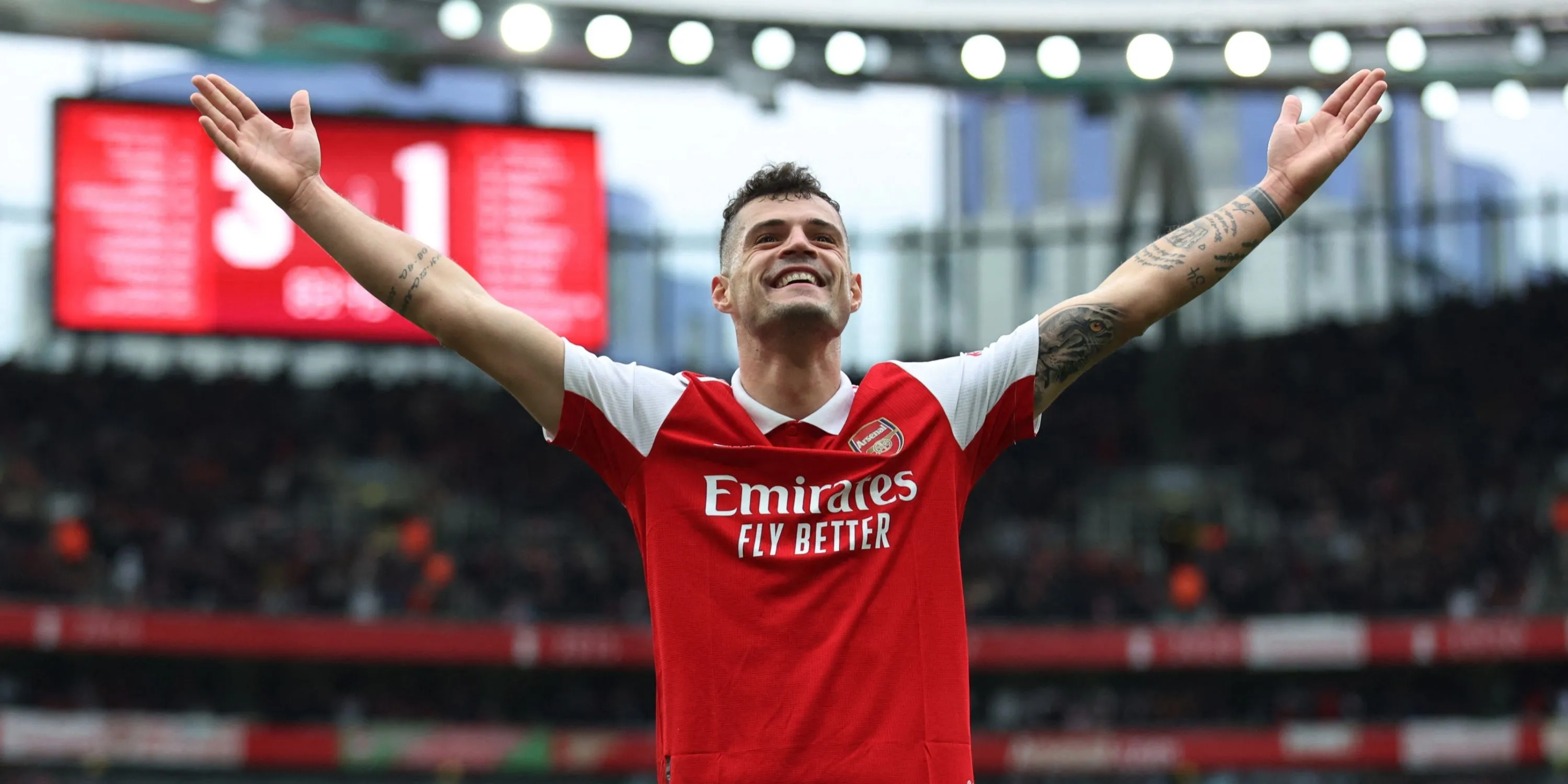 Tiền vệ Granit Xhaka trong màu áo Arsenal