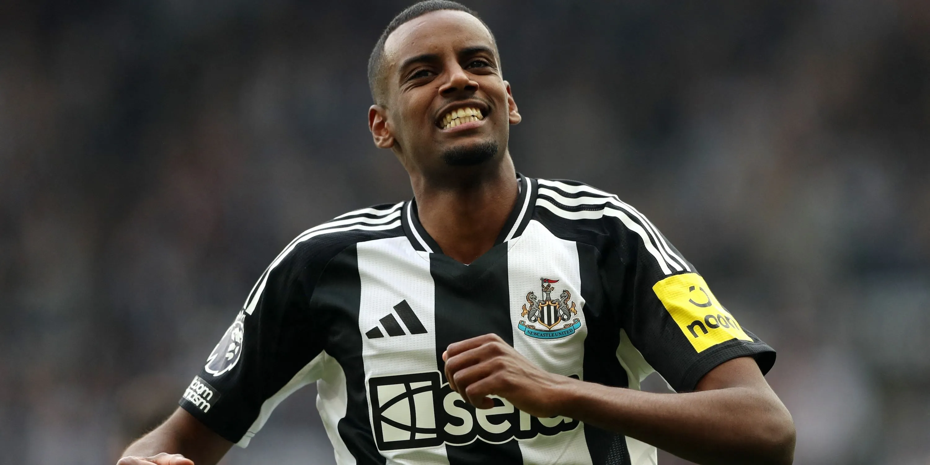 Alexander Isak ăn mừng bàn thắng đầu tiên cho Newcastle United