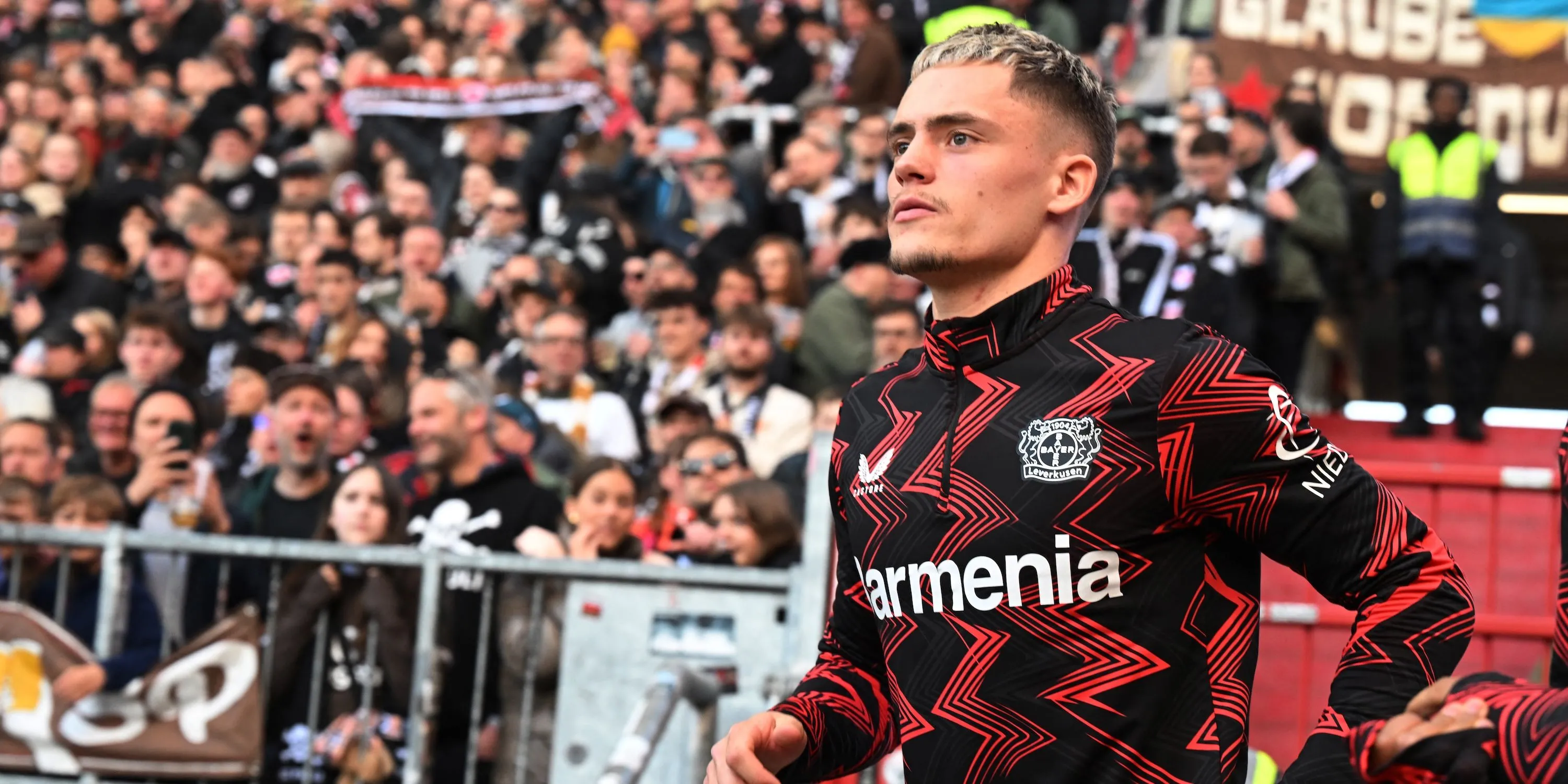 Florian Wirtz trong màu áo Bayer Leverkusen