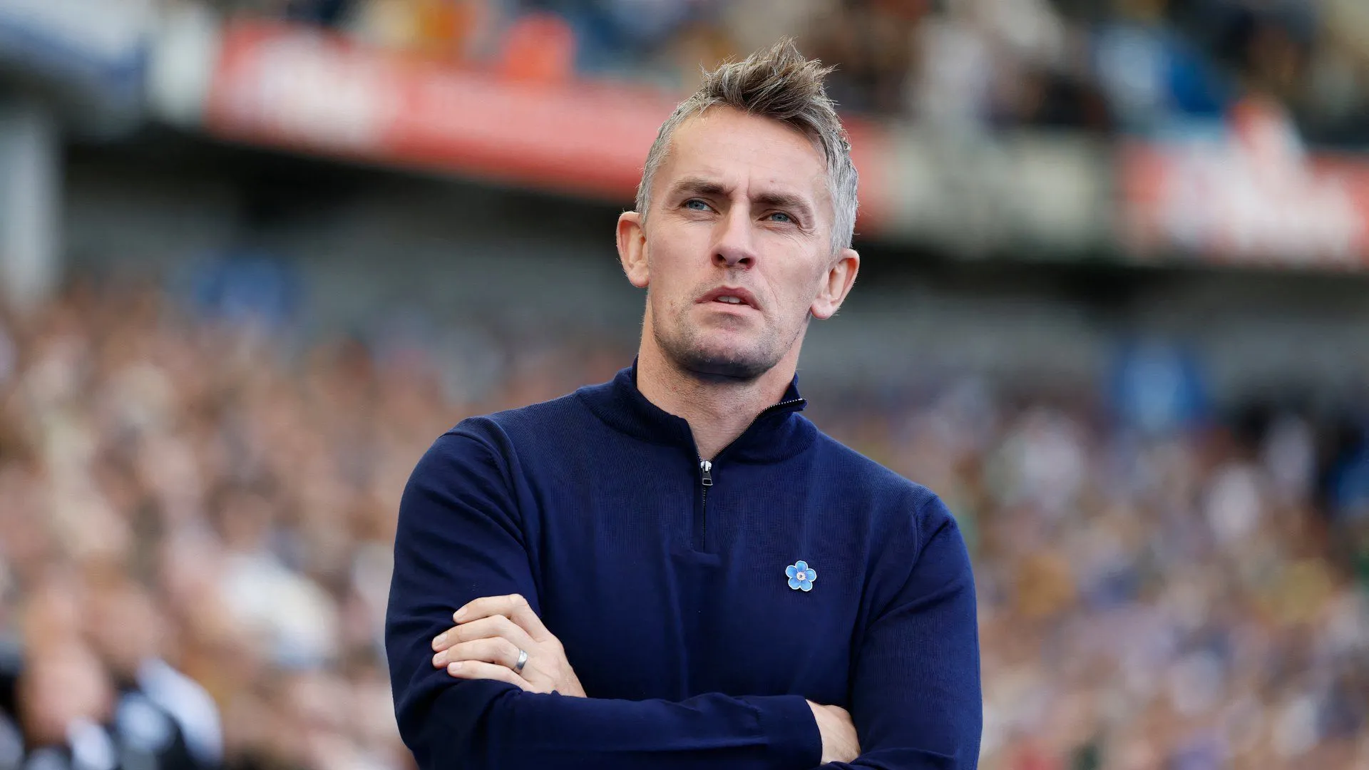 HLV Kieran McKenna của Ipswich Town, người đang đàm phán giữ chân Cameron Burgess