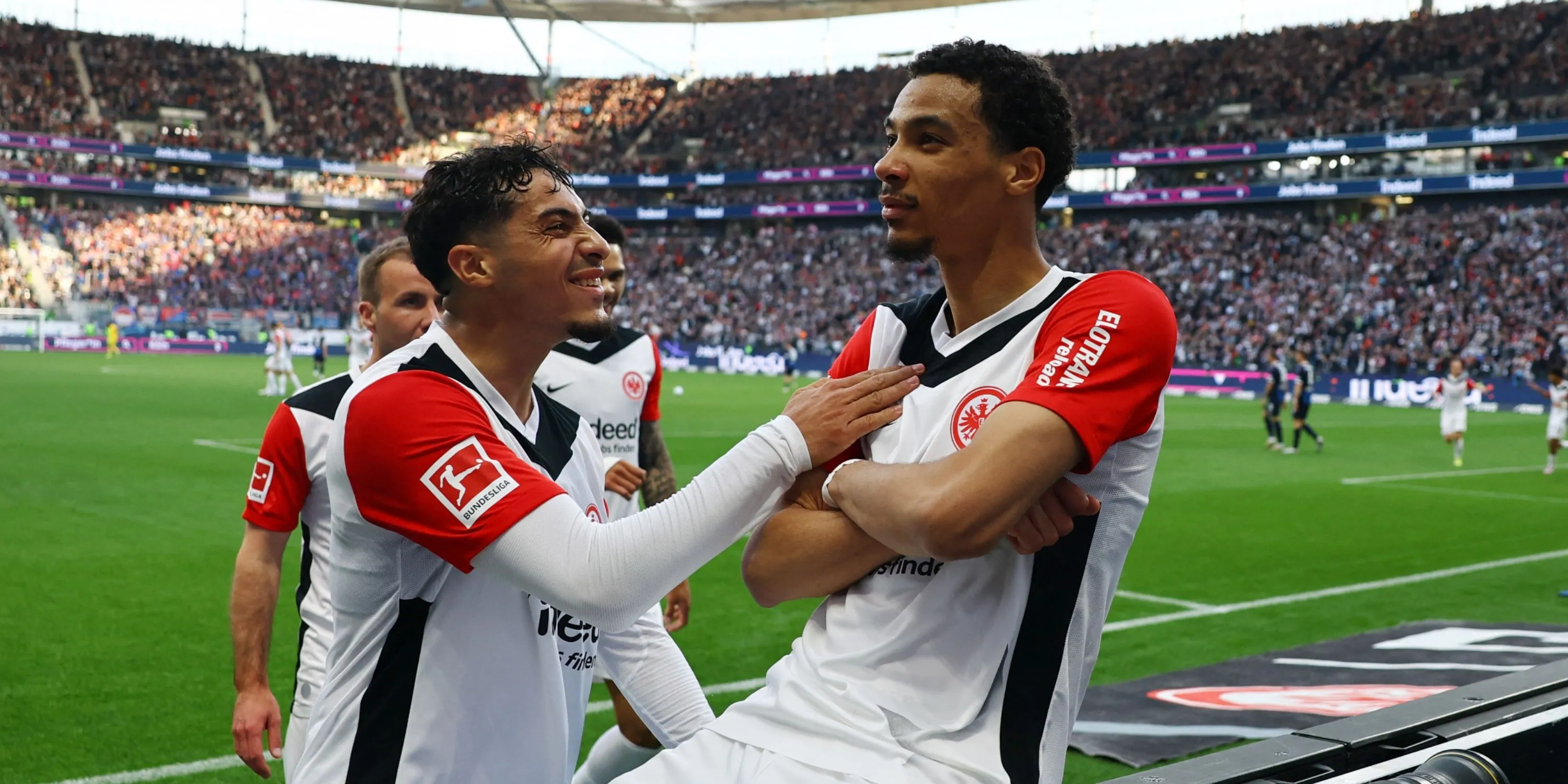 Hugo Ekitiké thi đấu cho Eintracht Frankfurt tại Bundesliga.