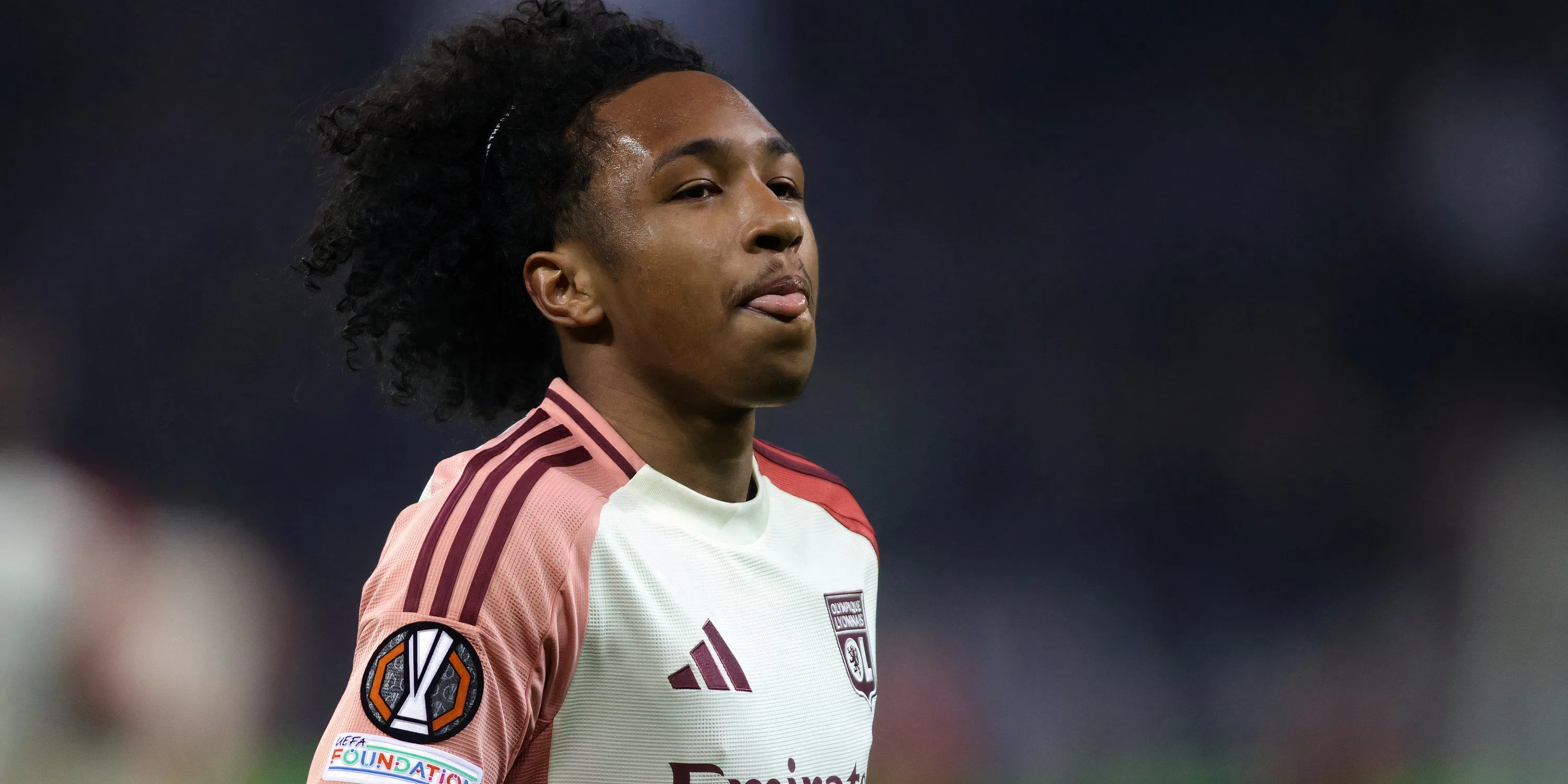 Malick Fofana thi đấu cho Lyon, mục tiêu tiềm năng thay thế Luis Diaz tại Liverpool