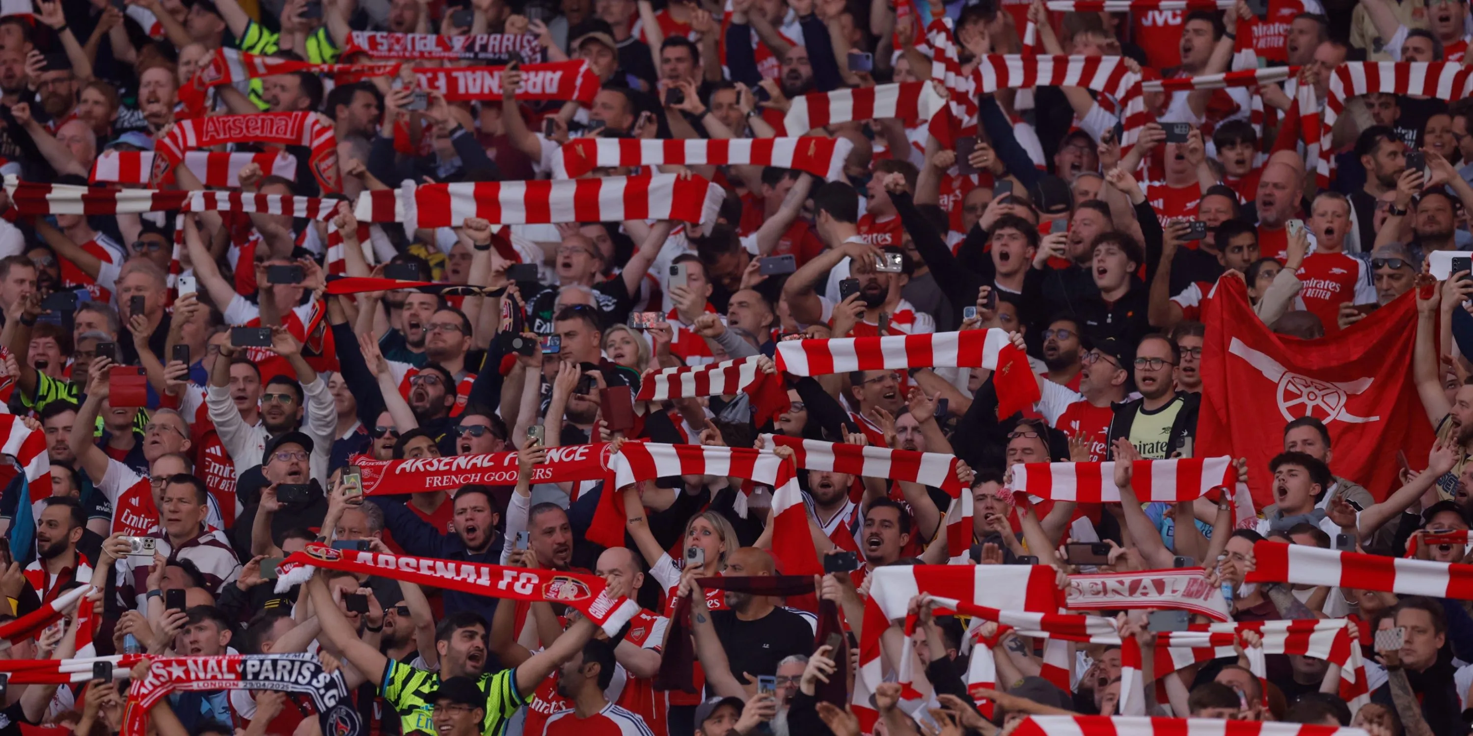 Sân Emirates của Arsenal trong một trận đấu Premier League