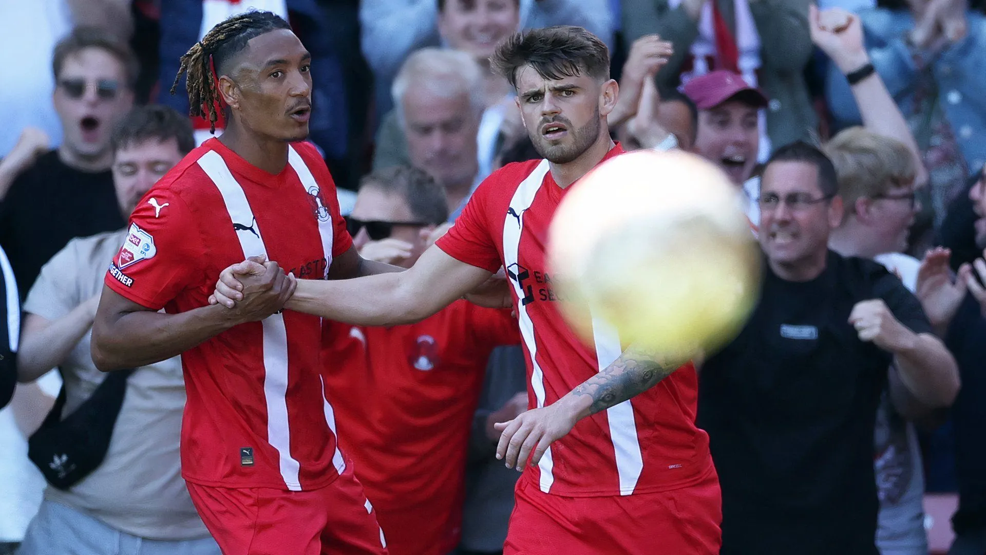 Thống kê ấn tượng của Charlie Kelman trong màu áo Leyton Orient mùa 2023/24