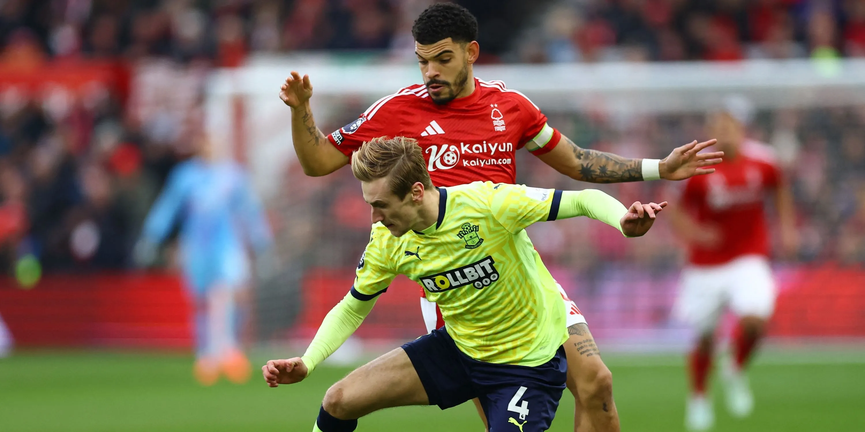 Tiền vệ Flynn Downes trong màu áo Southampton