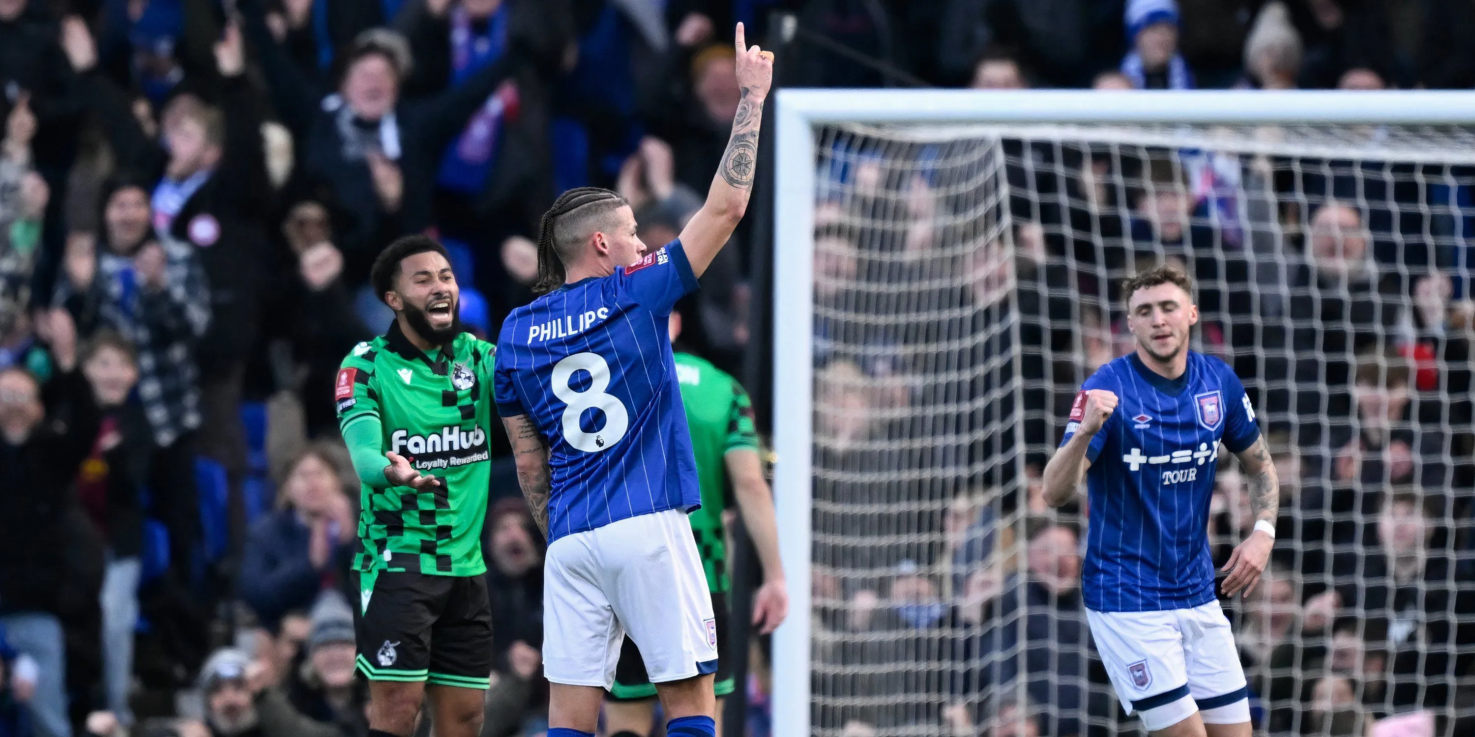 Tiền vệ Kalvin Phillips trong màu áo Manchester City, mục tiêu chuyển nhượng của Crystal Palace