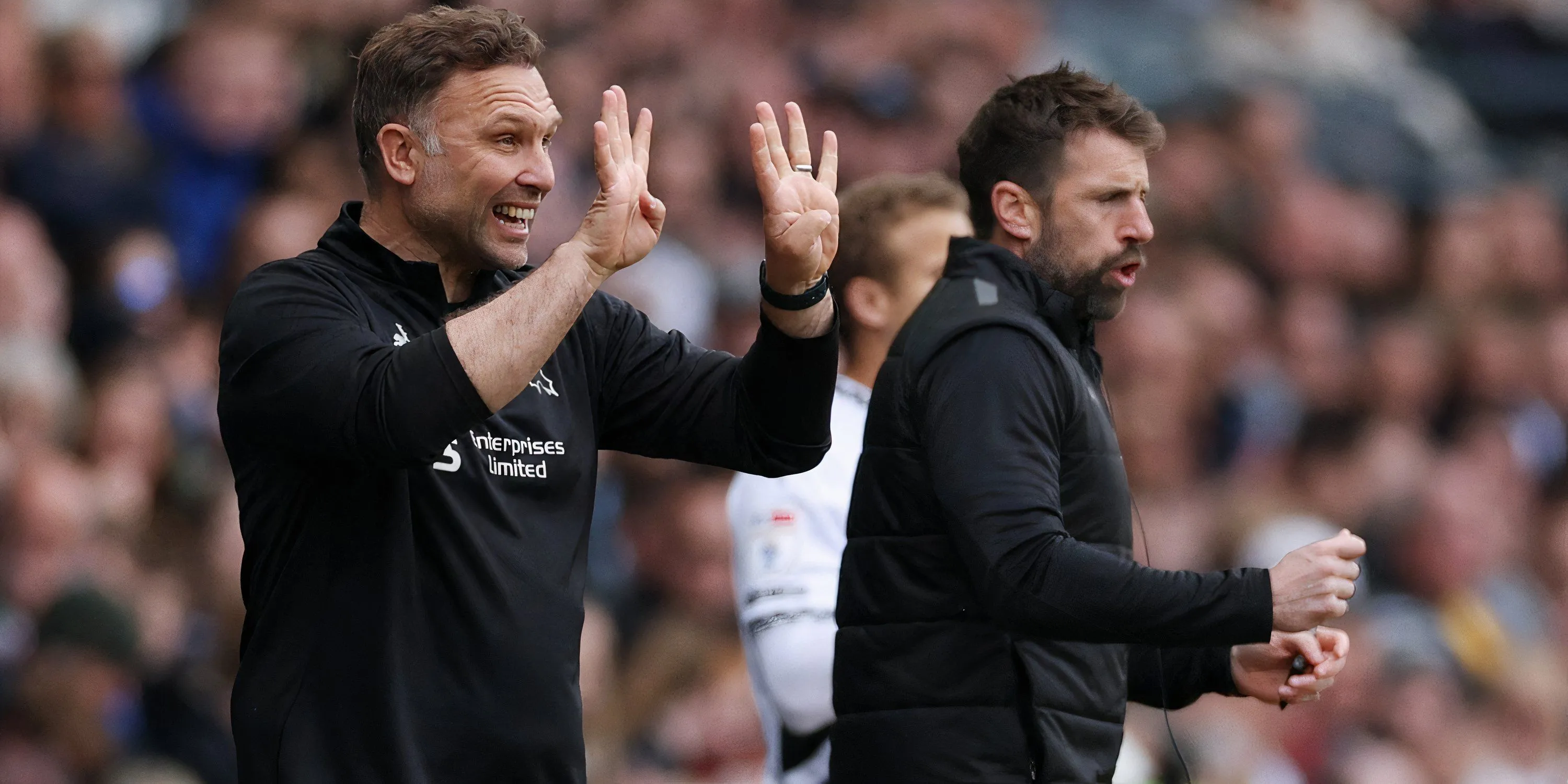 Huấn luyện viên John Eustace của Derby County trong chiến lược tăng cường lực lượng