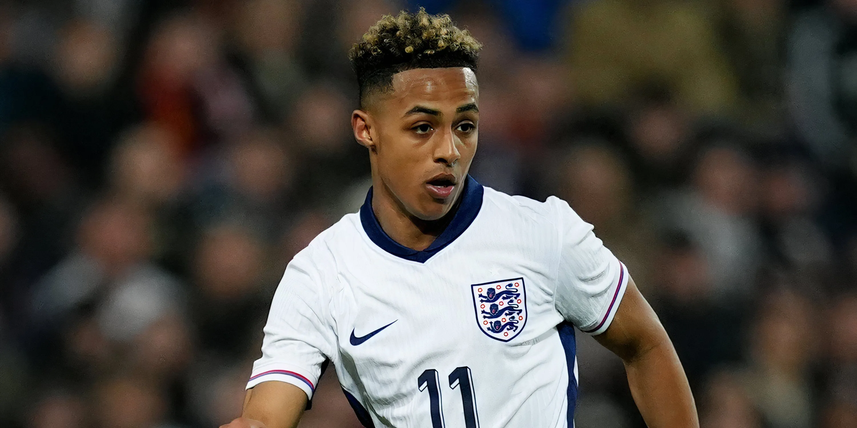 Omari Hutchinson trong màu áo U21 Anh, thi đấu ấn tượng tại Giải vô địch châu Âu