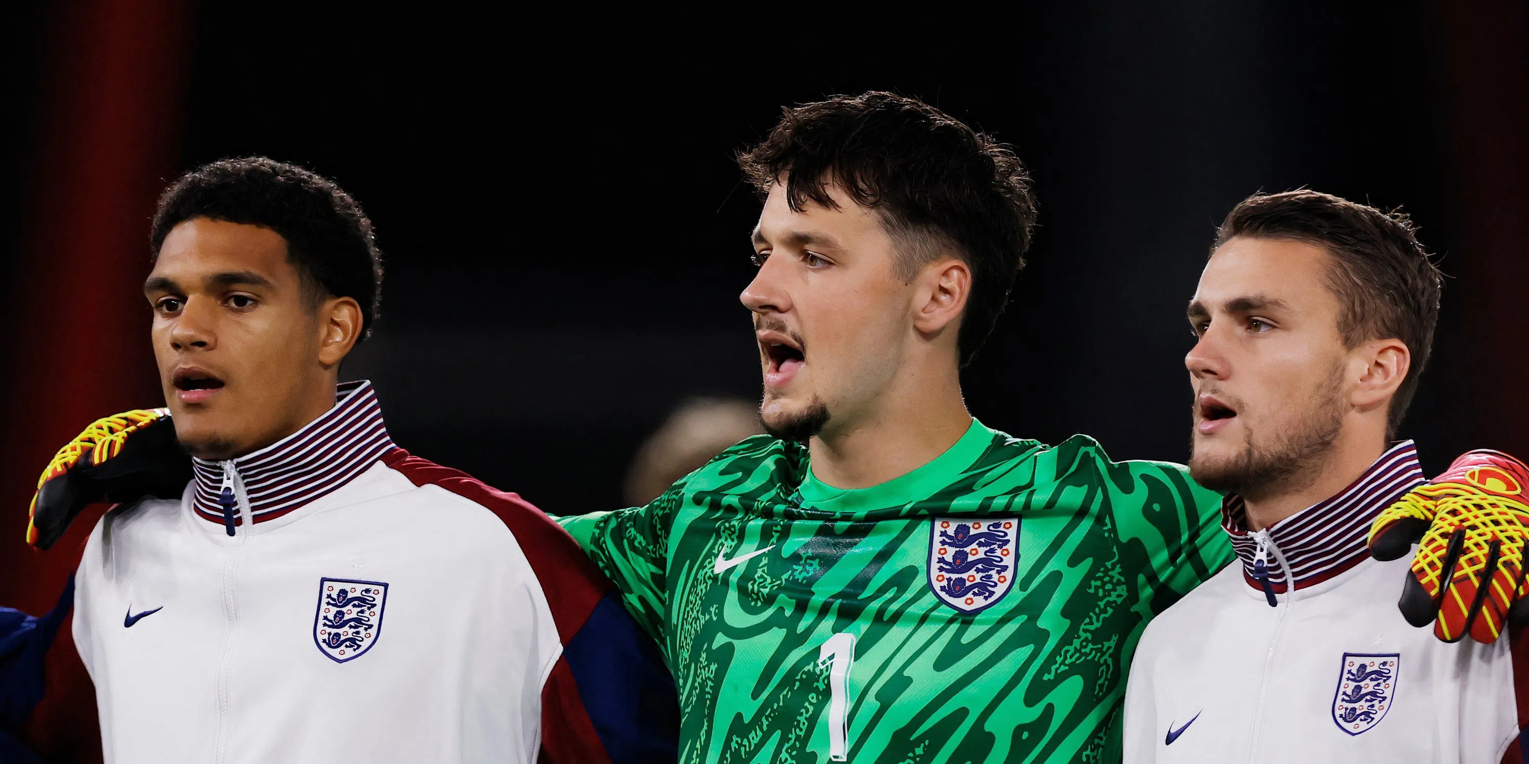 Thủ thành James Trafford chuẩn bị gia nhập Manchester City sau khi gây ấn tượng tại Burnley