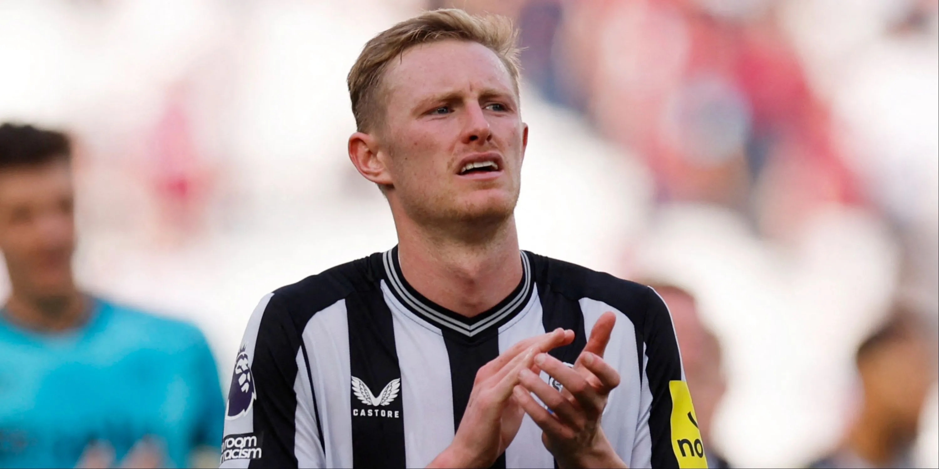 Tiền vệ Sean Longstaff của Newcastle United tri ân người hâm mộ trước tin đồn chuyển nhượng Leeds