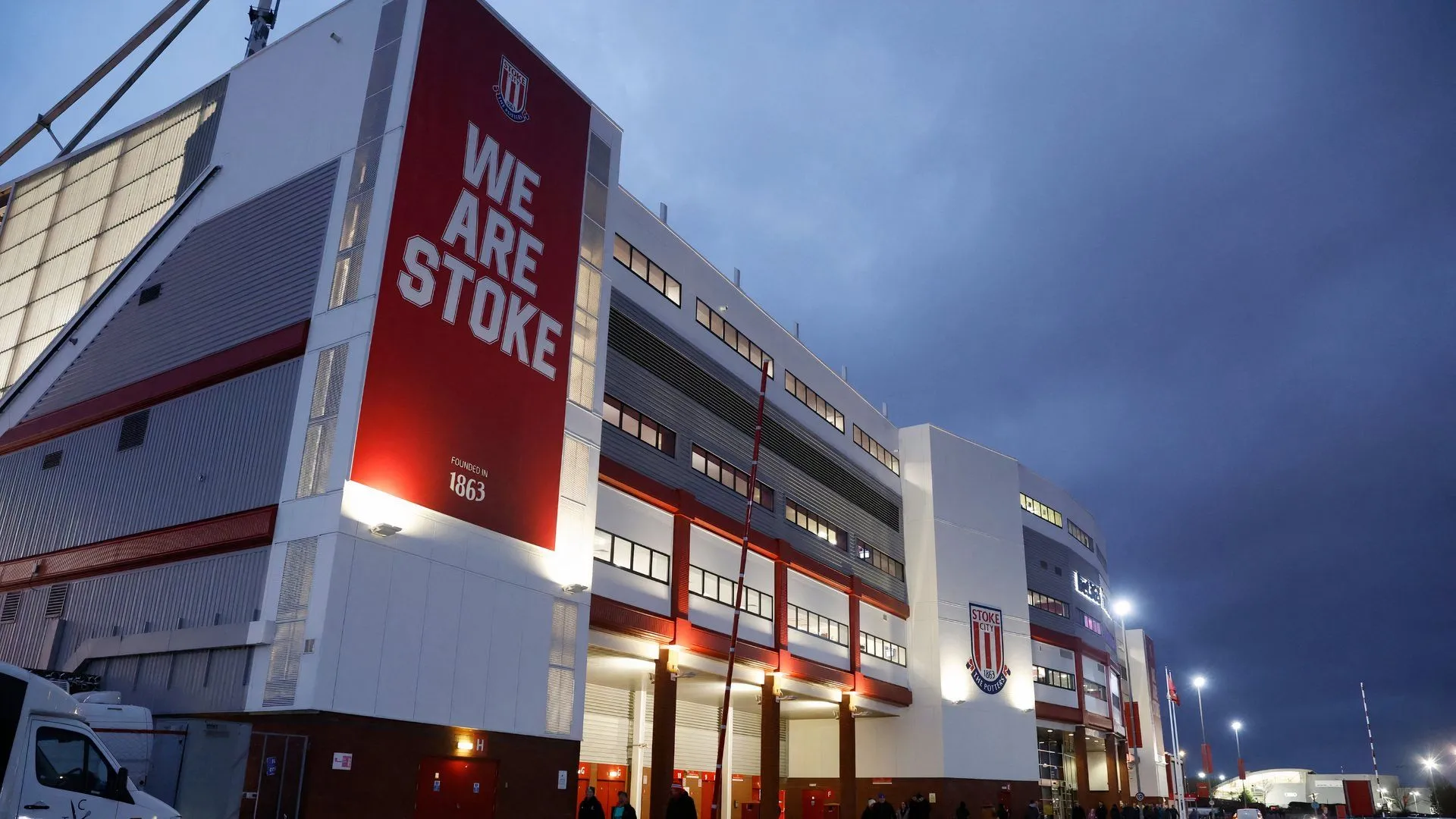 Toàn cảnh sân vận động Bet365 của Stoke City