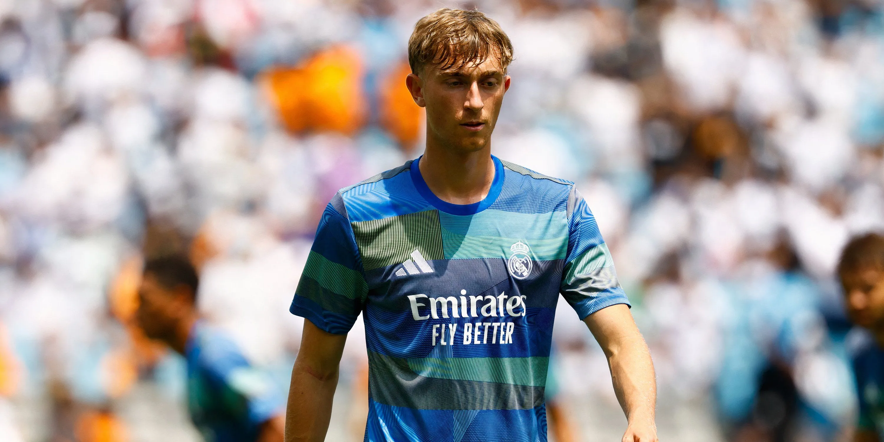 Trung vệ Dean Huijsen trong màu áo Real Madrid
