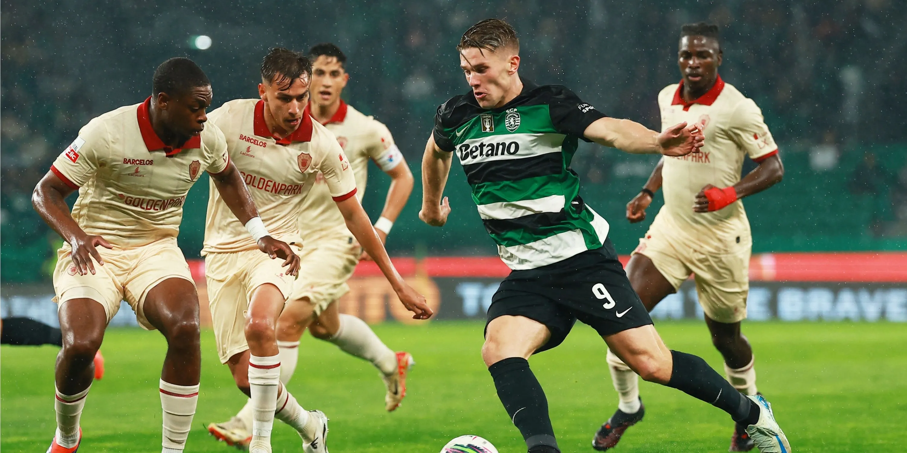 Viktor Gyokeres là mẫu tiền đạo luôn hiện diện trong vòng cấm