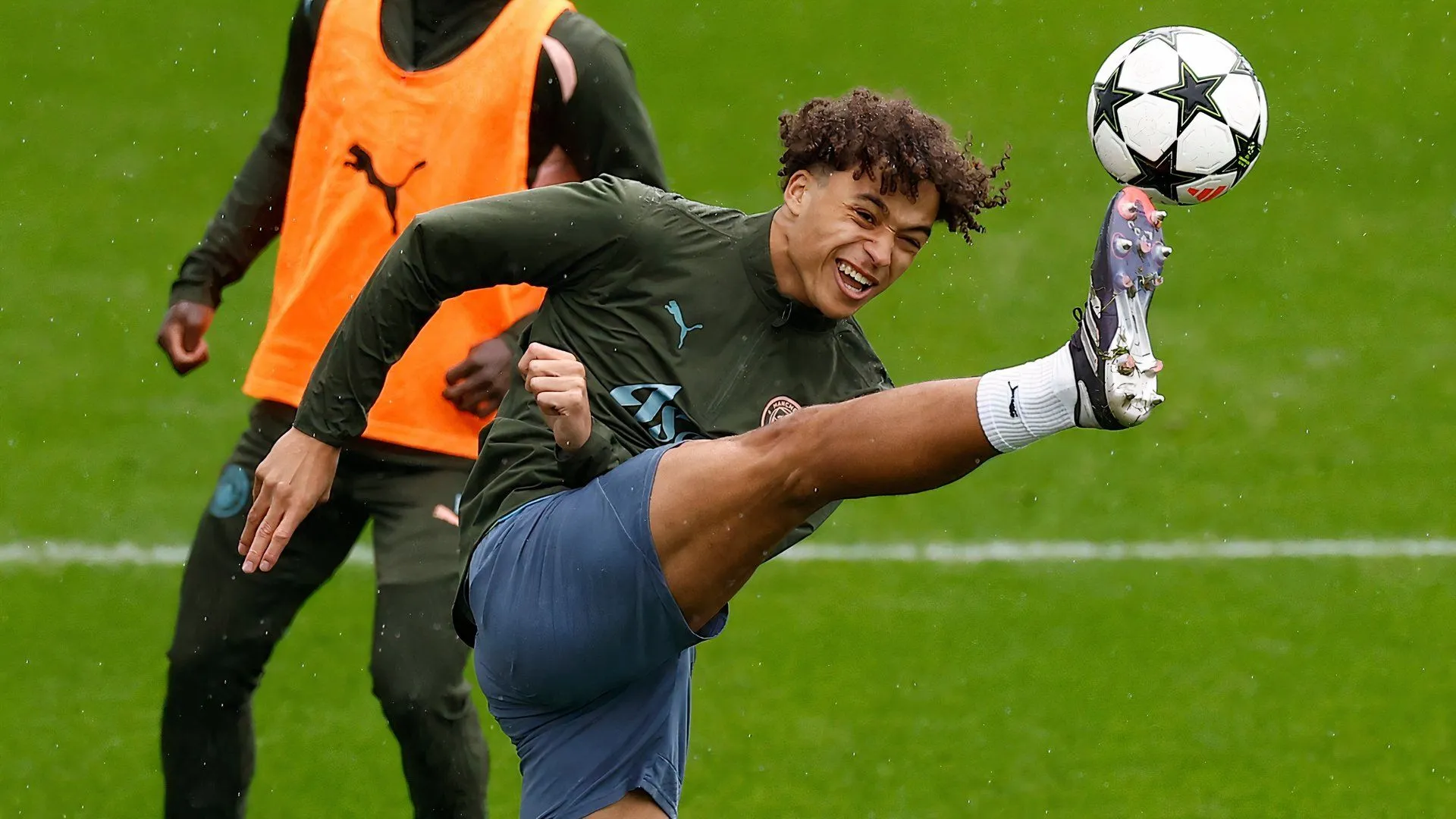 Max Alleyene - Tài năng trẻ triển vọng của Manchester City