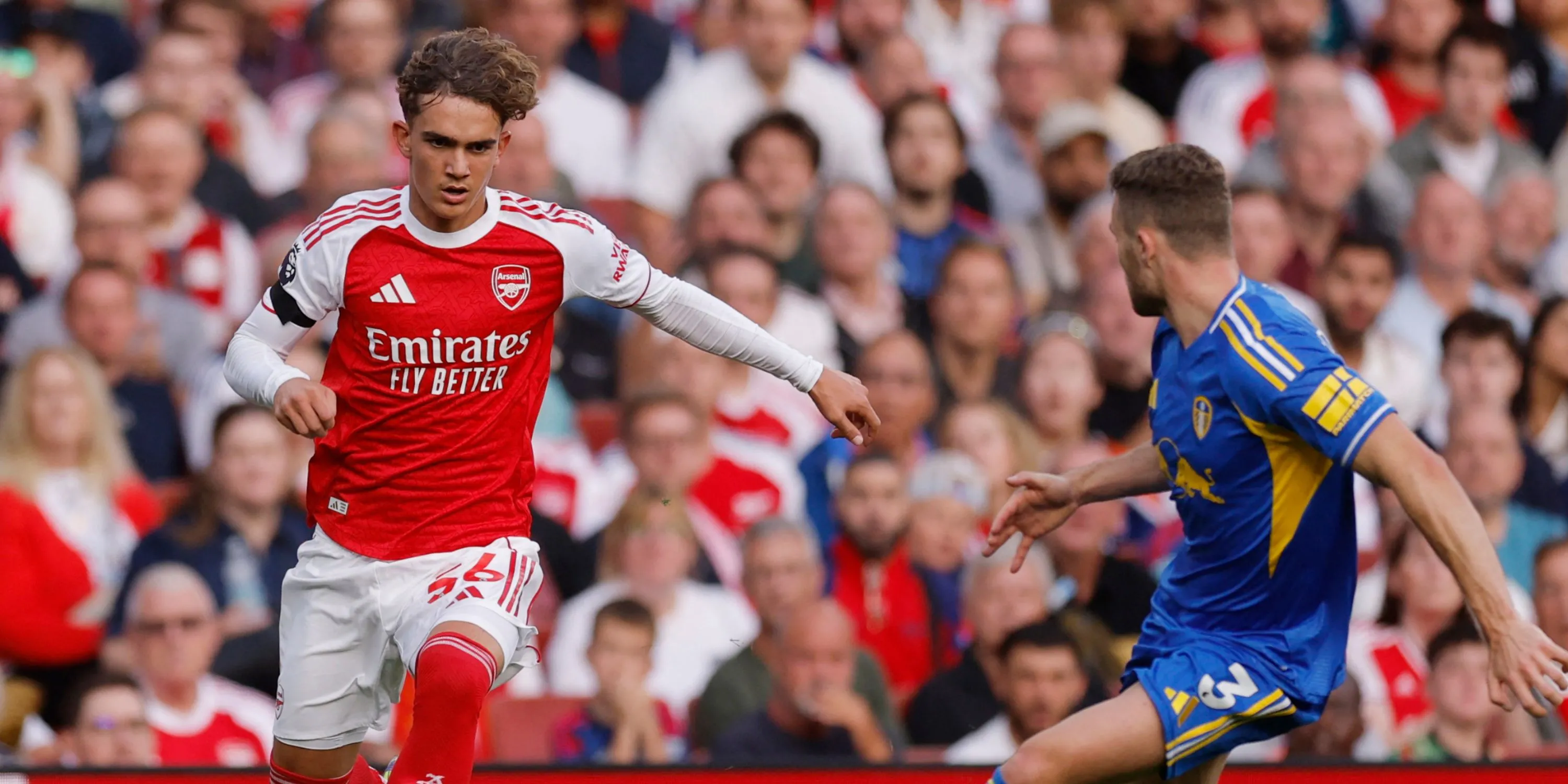 Max Dowman kiếm penalty cho Arsenal trước Leeds United