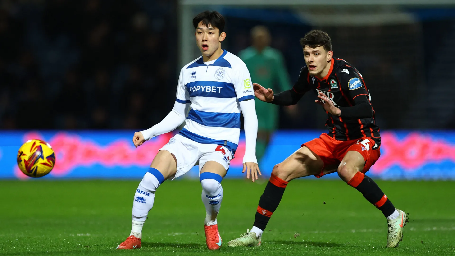 Yang Min-hyeok trong màu áo QPR tại giải Championship